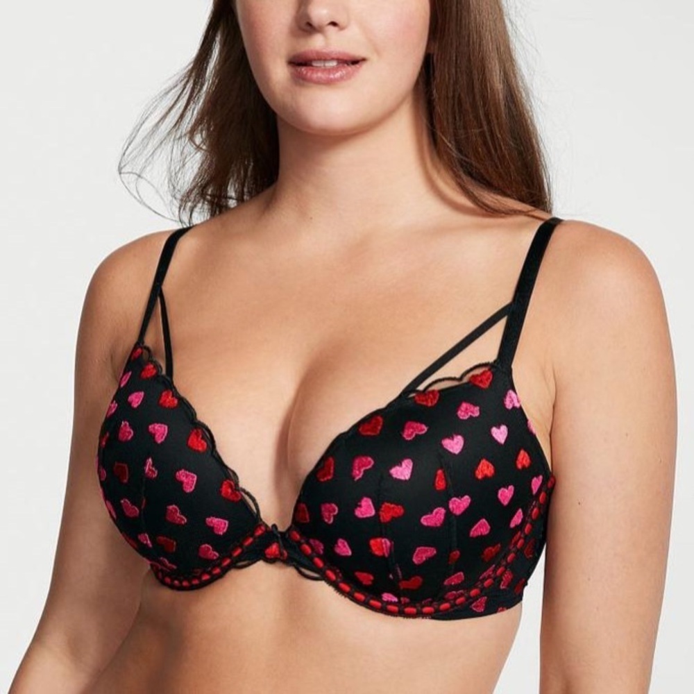 Victoria's Secret Dream Angels MultiHeart Embroidery Push-Up Bra Size 34DD